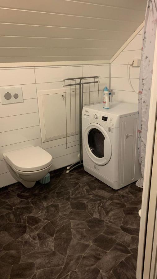Bright And Cozy Apartment 1.5Km From City Centre 아울람 외부 사진